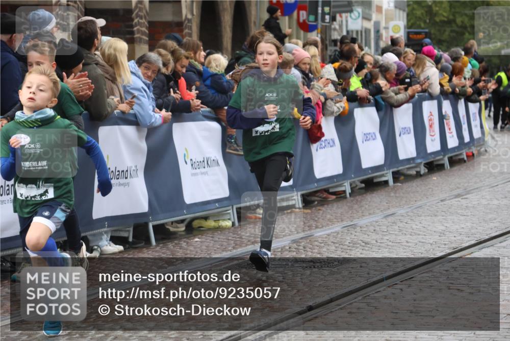 05.10.2025 - 20. swb-Marathon Bremen Strokosch-Dieckow http://msf.ph/oto/9235057 05.10.2025 15:19:35 Ziel  meine-sportfotos.de