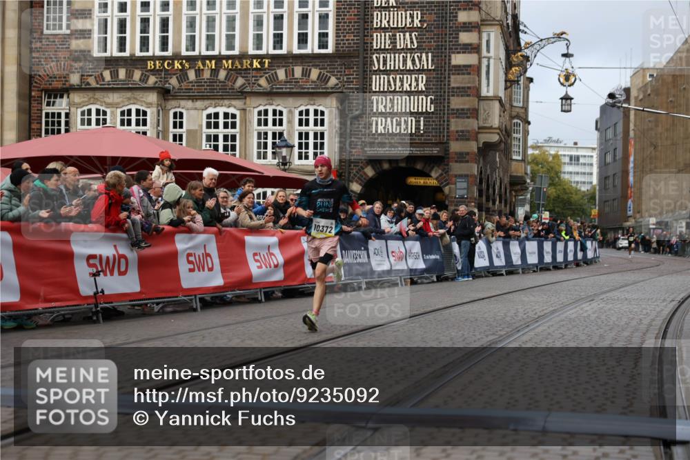 05.10.2025 - 20. swb-Marathon Bremen Yannick Fuchs http://msf.ph/oto/9235092 05.10.2025 10:36:00 Ziel 10372 meine-sportfotos.de