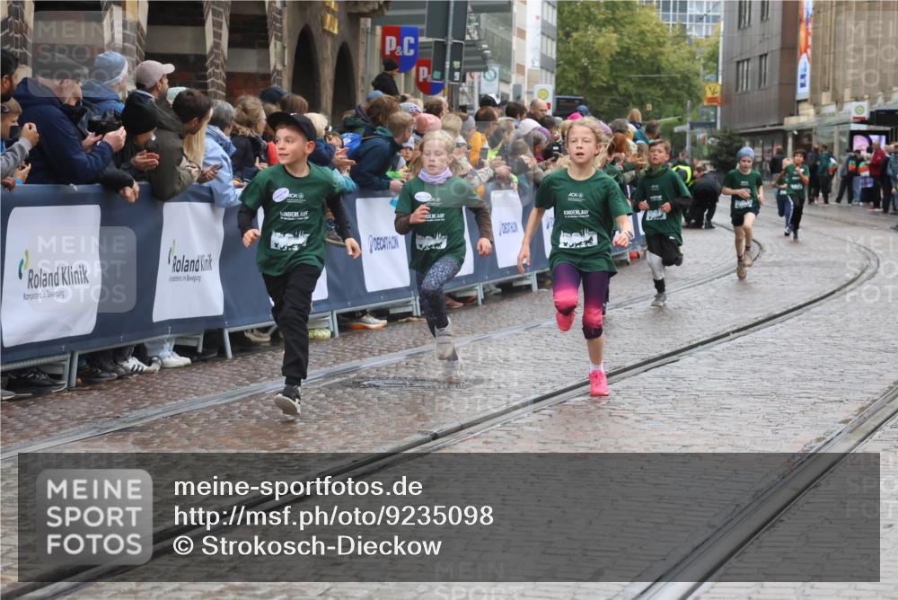 05.10.2025 - 20. swb-Marathon Bremen Strokosch-Dieckow http://msf.ph/oto/9235098 05.10.2025 15:19:41 Ziel  meine-sportfotos.de