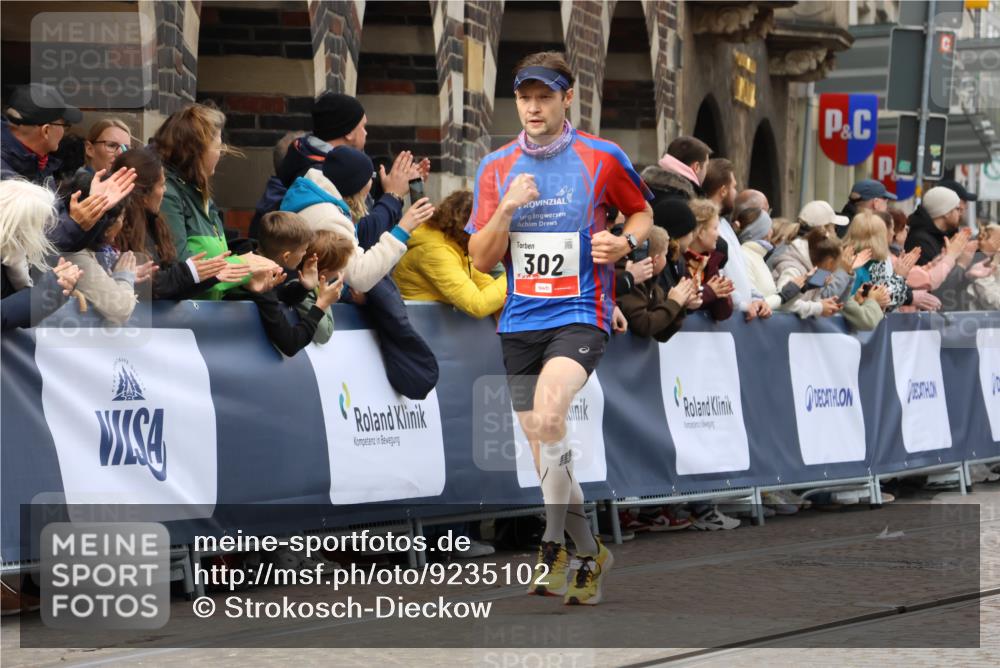 05.10.2025 - 20. swb-Marathon Bremen Strokosch-Dieckow http://msf.ph/oto/9235102 05.10.2025 12:37:26 Ziel 302, 1101 meine-sportfotos.de