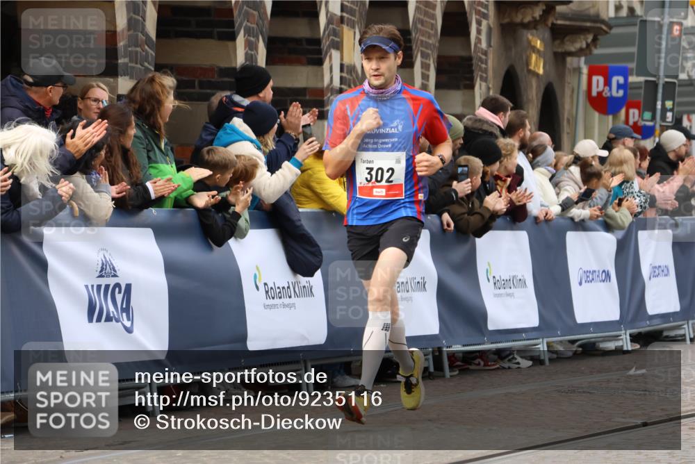 05.10.2025 - 20. swb-Marathon Bremen Strokosch-Dieckow http://msf.ph/oto/9235116 05.10.2025 12:37:26 Ziel 302, 1101 meine-sportfotos.de