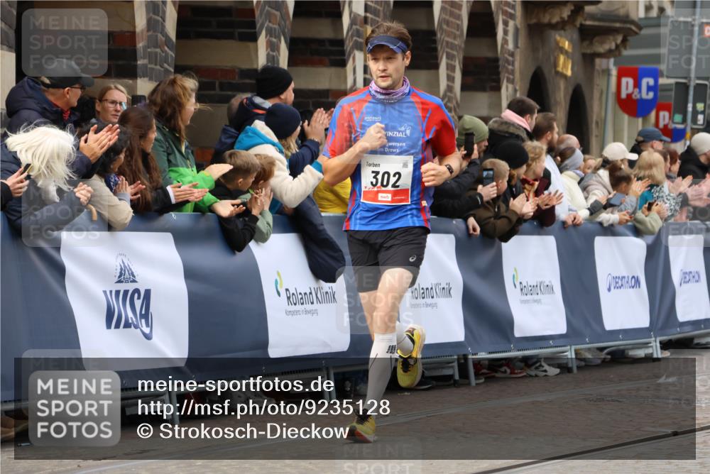 05.10.2025 - 20. swb-Marathon Bremen Strokosch-Dieckow http://msf.ph/oto/9235128 05.10.2025 12:37:26 Ziel 302, 1101 meine-sportfotos.de