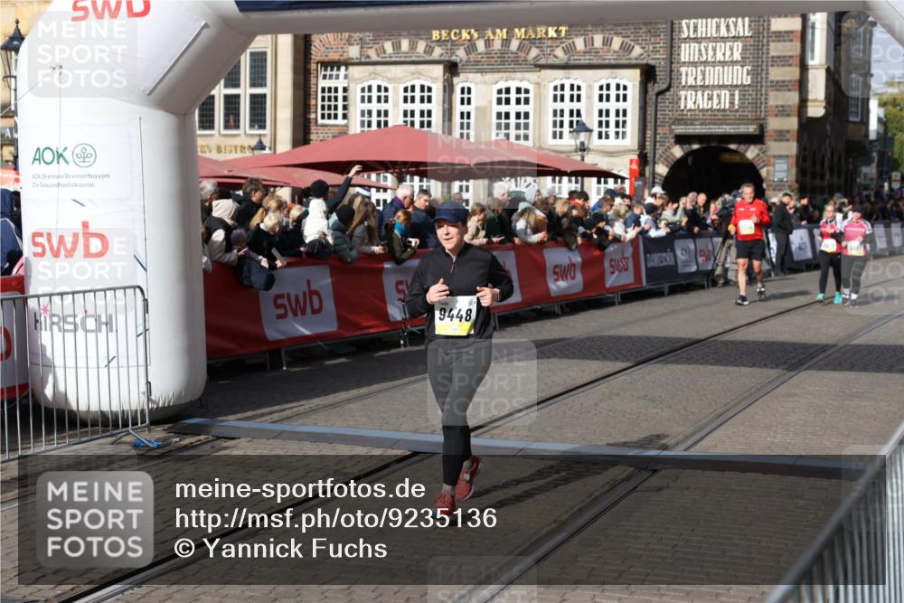 05.10.2025 - 20. swb-Marathon Bremen Yannick Fuchs http://msf.ph/oto/9235136 05.10.2025 11:04:24 Ziel 9448, 9537, 10098, 10853, 11001, 11077, 11102, 11685 meine-sportfotos.de