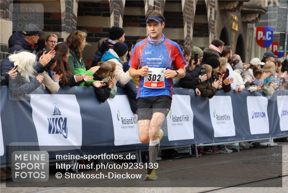 05.10.2025 - 20. swb-Marathon Bremen Strokosch-Dieckow http://msf.ph/oto/9235139 05.10.2025 12:37:26 Ziel 302, 1101 meine-sportfotos.de