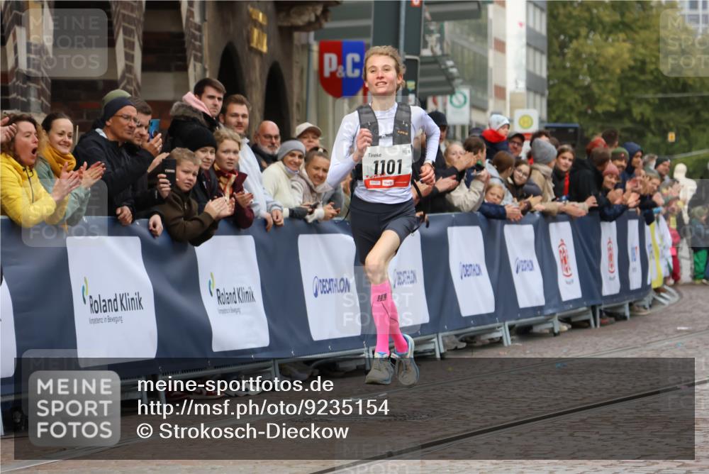 05.10.2025 - 20. swb-Marathon Bremen Strokosch-Dieckow http://msf.ph/oto/9235154 05.10.2025 12:37:30 Ziel 1101 meine-sportfotos.de