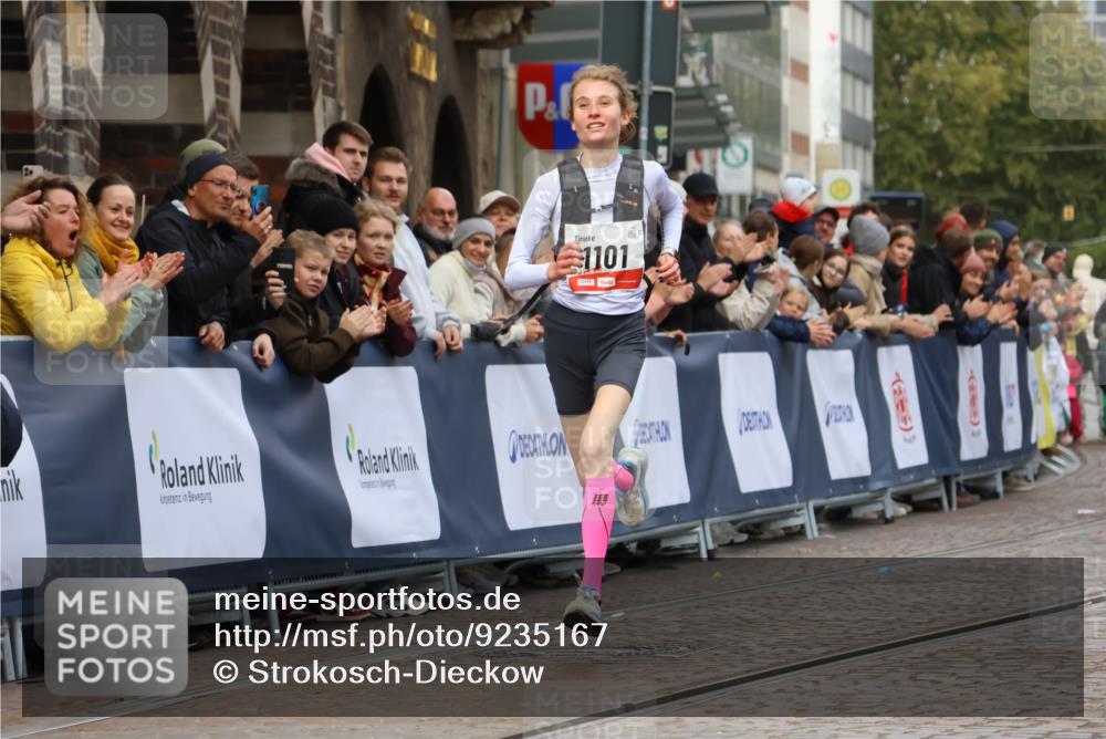 05.10.2025 - 20. swb-Marathon Bremen Strokosch-Dieckow http://msf.ph/oto/9235167 05.10.2025 12:37:30 Ziel 1101 meine-sportfotos.de