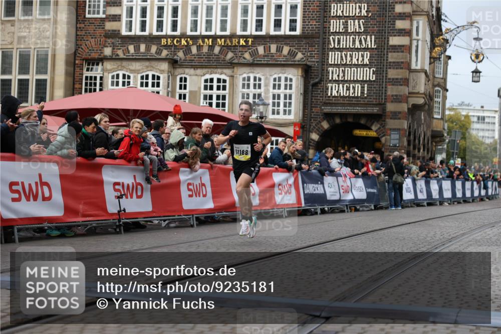 05.10.2025 - 20. swb-Marathon Bremen Yannick Fuchs http://msf.ph/oto/9235181 05.10.2025 10:36:13 Ziel 11188 meine-sportfotos.de