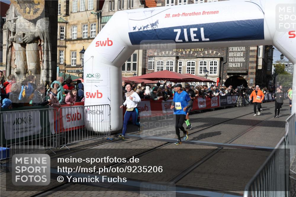 05.10.2025 - 20. swb-Marathon Bremen Yannick Fuchs http://msf.ph/oto/9235206 05.10.2025 11:04:35 Ziel 8111, 9610, 9684, 10278, 10439, 10483, 10678, 11044, 11200 meine-sportfotos.de