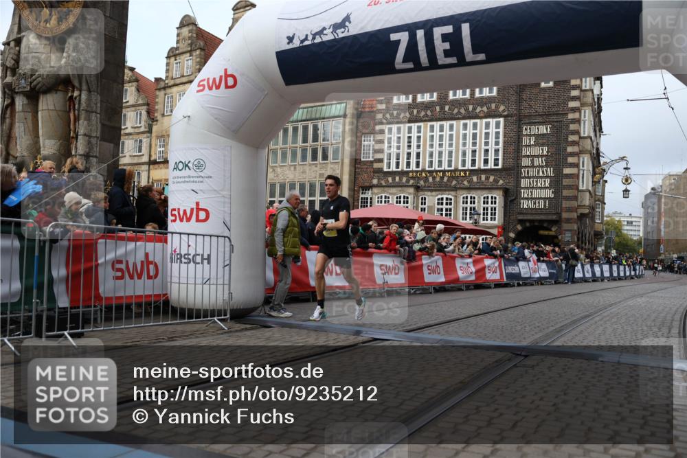 05.10.2025 - 20. swb-Marathon Bremen Yannick Fuchs http://msf.ph/oto/9235212 05.10.2025 10:36:14 Ziel 11188 meine-sportfotos.de