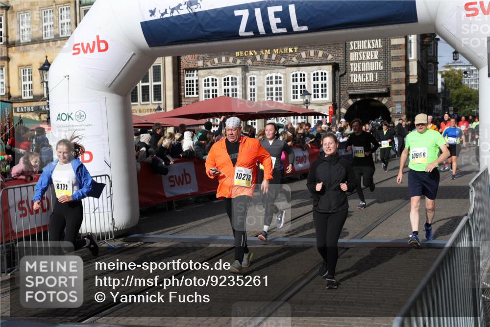 05.10.2025 - 20. swb-Marathon Bremen Yannick Fuchs http://msf.ph/oto/9235261 05.10.2025 11:04:39 Ziel 8111, 9394, 9610, 10278, 10439, 10483, 10531, 10674, 10869, 10956, 11044, 11542, 11704 meine-sportfotos.de
