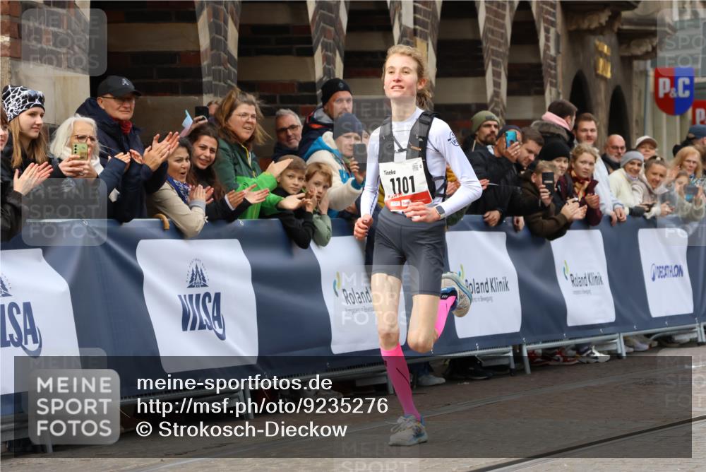 05.10.2025 - 20. swb-Marathon Bremen Strokosch-Dieckow http://msf.ph/oto/9235276 05.10.2025 12:37:31 Ziel 1101 meine-sportfotos.de