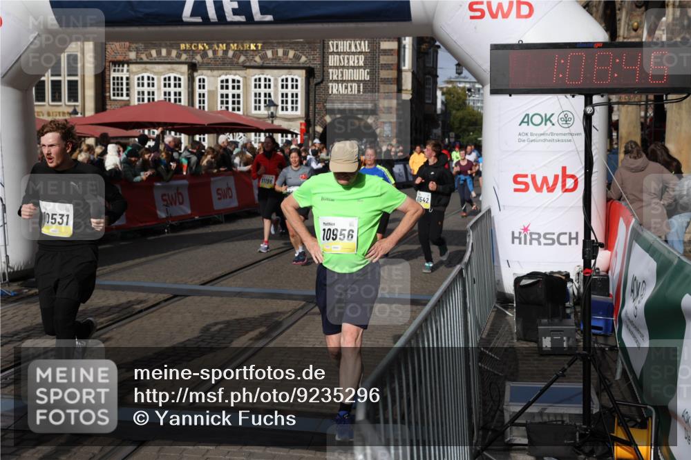 05.10.2025 - 20. swb-Marathon Bremen Yannick Fuchs http://msf.ph/oto/9235296 05.10.2025 11:04:42 Ziel 8111, 9394, 9610, 9915, 10278, 10483, 10485, 10531, 10674, 10869, 10956, 11196, 11542, 11704 meine-sportfotos.de
