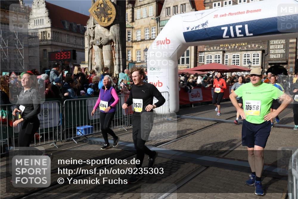 05.10.2025 - 20. swb-Marathon Bremen Yannick Fuchs http://msf.ph/oto/9235303 05.10.2025 11:04:43 Ziel 8111, 9394, 9610, 9750, 9915, 10278, 10485, 10531, 10532, 10674, 10869, 10956, 11196, 11542, 11704 meine-sportfotos.de