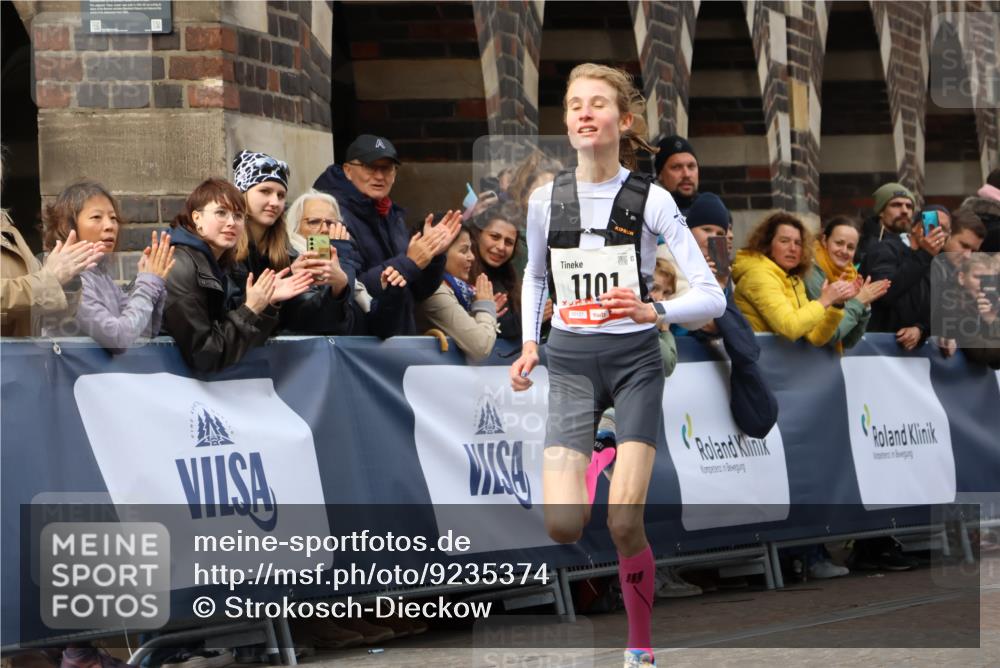 05.10.2025 - 20. swb-Marathon Bremen Strokosch-Dieckow http://msf.ph/oto/9235374 05.10.2025 12:37:32 Ziel 1101 meine-sportfotos.de