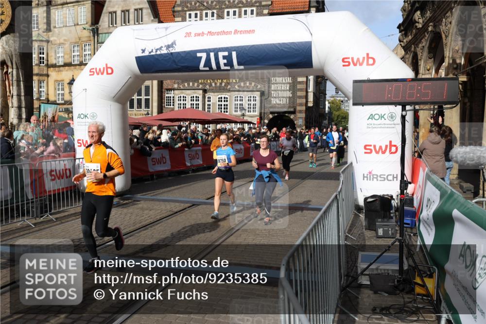 05.10.2025 - 20. swb-Marathon Bremen Yannick Fuchs http://msf.ph/oto/9235385 05.10.2025 11:04:47 Ziel 9394, 9623, 9750, 9765, 9771, 9915, 10422, 10451, 10485, 10531, 10532, 10674, 10869, 11196, 11542, 11546 meine-sportfotos.de
