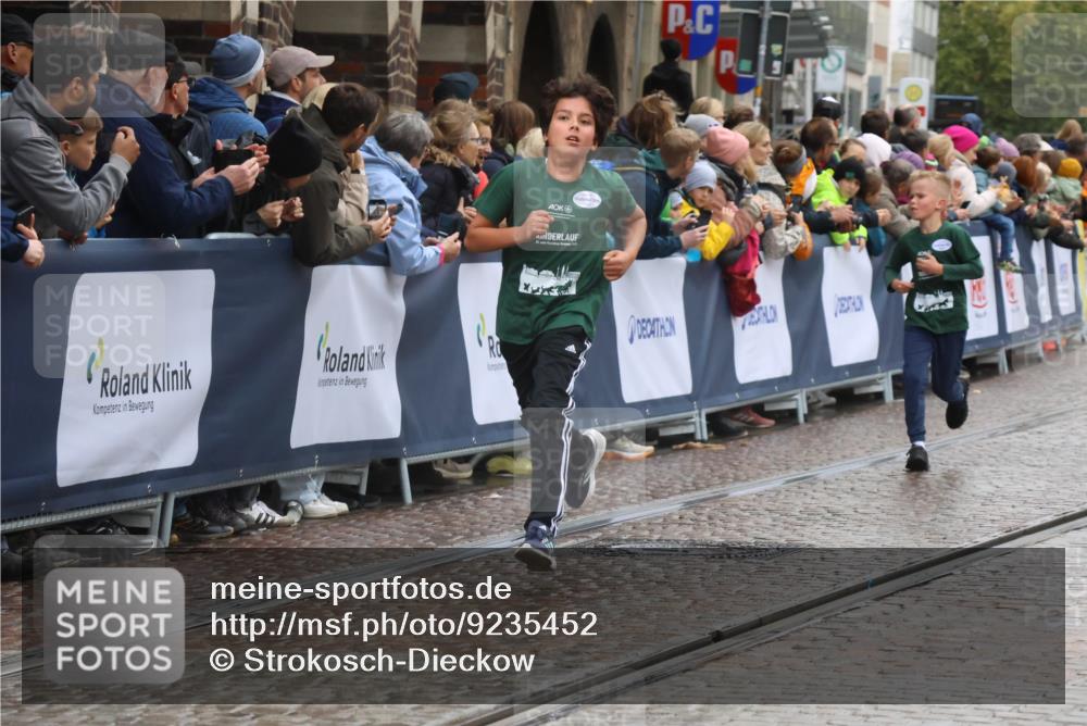 05.10.2025 - 20. swb-Marathon Bremen Strokosch-Dieckow http://msf.ph/oto/9235452 05.10.2025 15:19:50 Ziel  meine-sportfotos.de