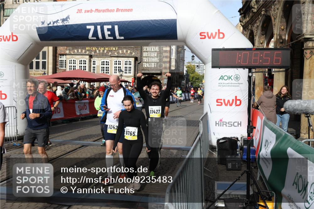 05.10.2025 - 20. swb-Marathon Bremen Yannick Fuchs http://msf.ph/oto/9235483 05.10.2025 11:04:52 Ziel 9532, 9623, 9750, 9765, 9771, 9812, 9927, 10422, 10451, 10532, 10557, 10964, 11035, 11427, 11546, 11615 meine-sportfotos.de