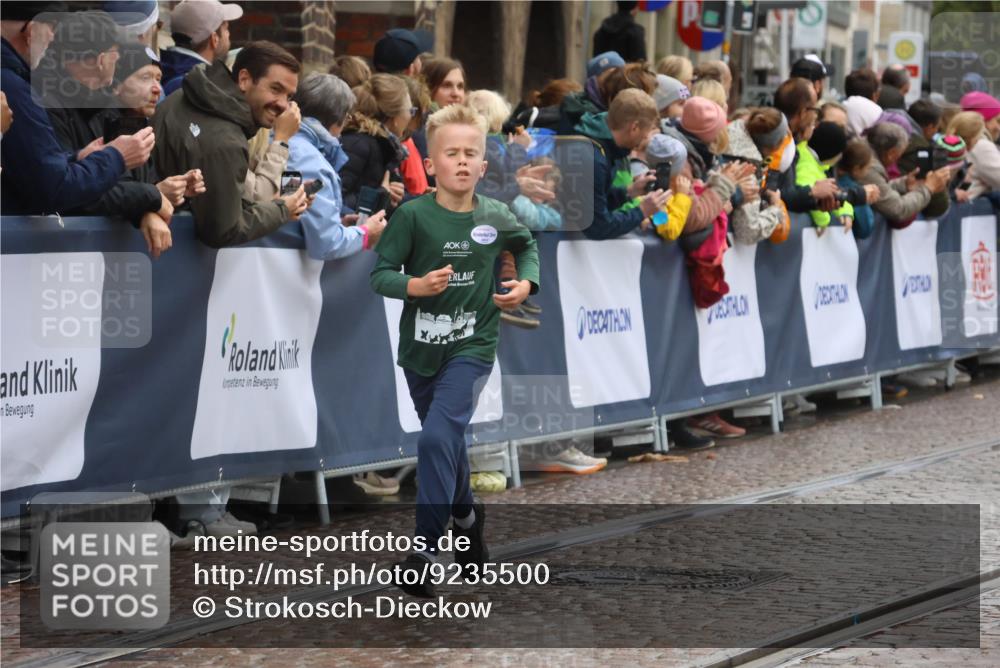 05.10.2025 - 20. swb-Marathon Bremen Strokosch-Dieckow http://msf.ph/oto/9235500 05.10.2025 15:19:52 Ziel  meine-sportfotos.de