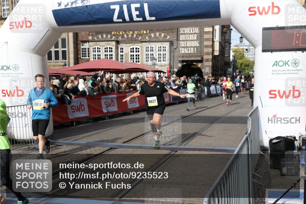 05.10.2025 - 20. swb-Marathon Bremen Yannick Fuchs http://msf.ph/oto/9235523 05.10.2025 11:04:55 Ziel 9532, 9623, 9765, 9771, 9812, 9927, 10422, 10451, 10557, 10964, 11035, 11427, 11546, 11615 meine-sportfotos.de