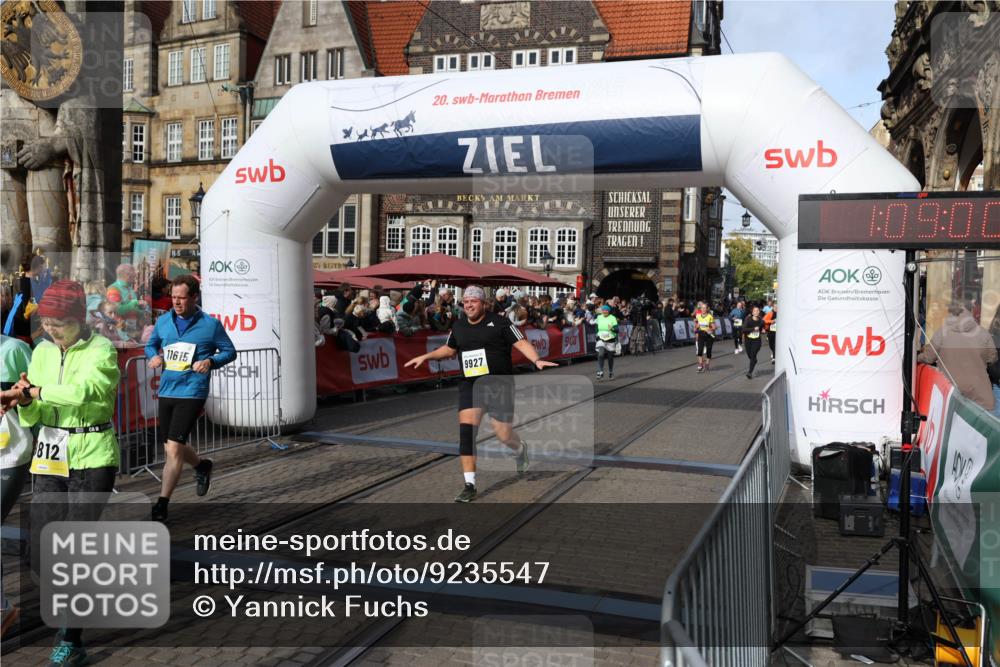 05.10.2025 - 20. swb-Marathon Bremen Yannick Fuchs http://msf.ph/oto/9235547 05.10.2025 11:04:56 Ziel 9532, 9765, 9812, 9866, 9927, 10422, 10451, 10557, 10964, 11035, 11315, 11427, 11546, 11615 meine-sportfotos.de