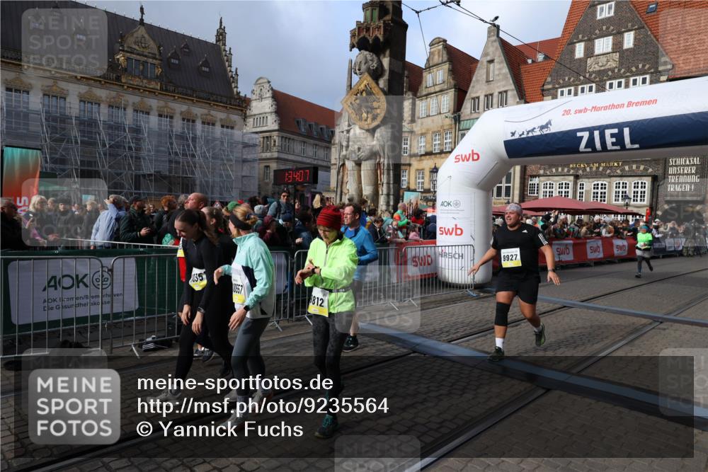 05.10.2025 - 20. swb-Marathon Bremen Yannick Fuchs http://msf.ph/oto/9235564 05.10.2025 11:04:57 Ziel 9532, 9765, 9812, 9866, 9927, 10422, 10451, 10557, 10891, 10964, 11035, 11315, 11427, 11546, 11615, 11636 meine-sportfotos.de