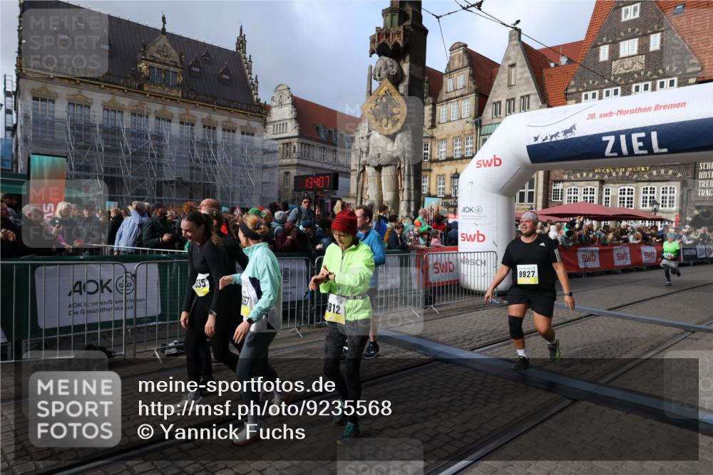 05.10.2025 - 20. swb-Marathon Bremen Yannick Fuchs http://msf.ph/oto/9235568 05.10.2025 11:04:57 Ziel 9532, 9765, 9812, 9866, 9927, 10422, 10451, 10557, 10891, 10964, 11035, 11315, 11427, 11546, 11615, 11636 meine-sportfotos.de
