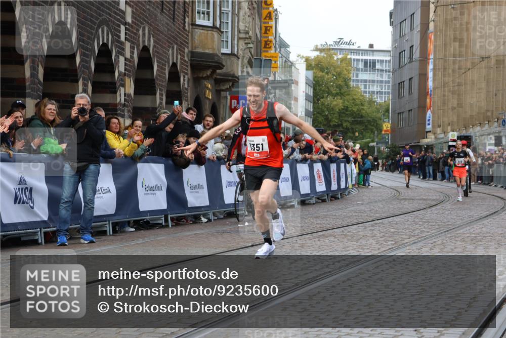 05.10.2025 - 20. swb-Marathon Bremen Strokosch-Dieckow http://msf.ph/oto/9235600 05.10.2025 12:38:45 Ziel 117, 1351 meine-sportfotos.de