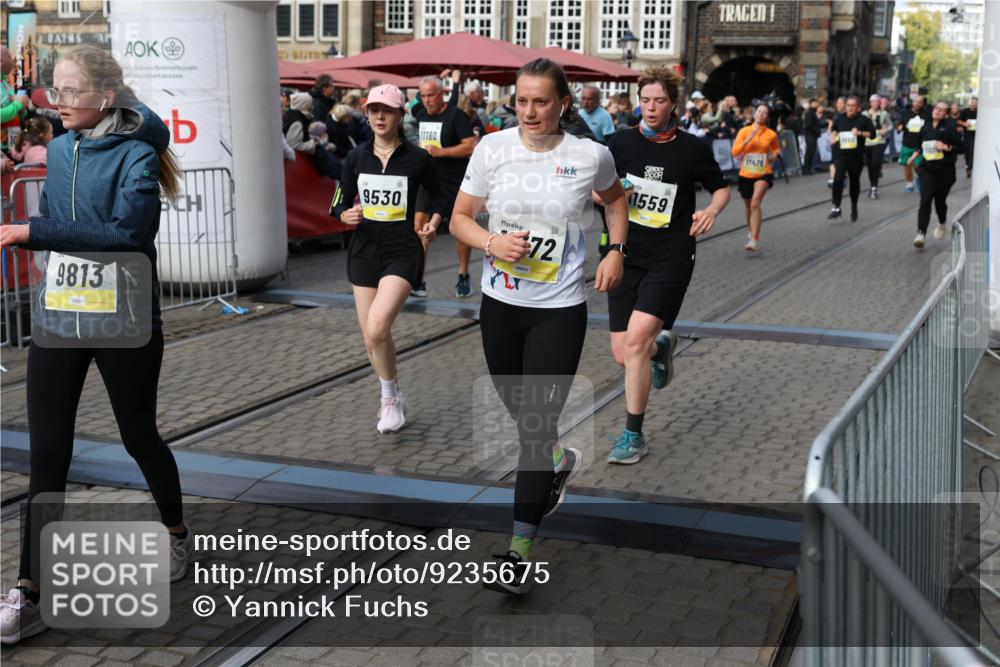 05.10.2025 - 20. swb-Marathon Bremen Yannick Fuchs http://msf.ph/oto/9235675 05.10.2025 11:05:06 Ziel 9220, 9409, 9530, 9660, 9813, 9866, 10684, 10771, 10891, 11090, 11180, 11315, 11372, 11478, 11559, 11636 meine-sportfotos.de