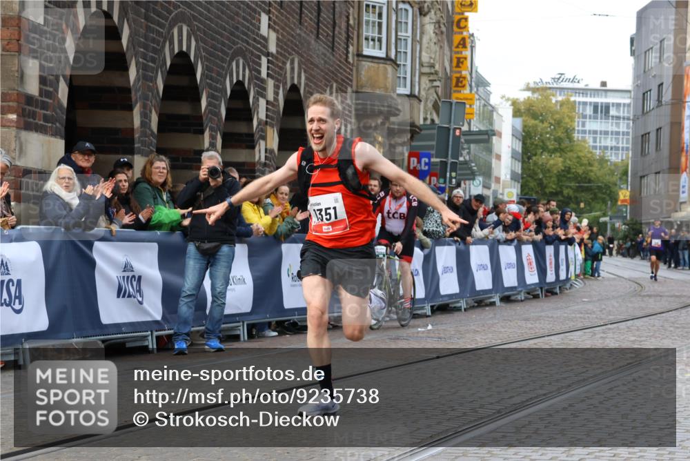 05.10.2025 - 20. swb-Marathon Bremen Strokosch-Dieckow http://msf.ph/oto/9235738 05.10.2025 12:38:45 Ziel 117, 1351 meine-sportfotos.de