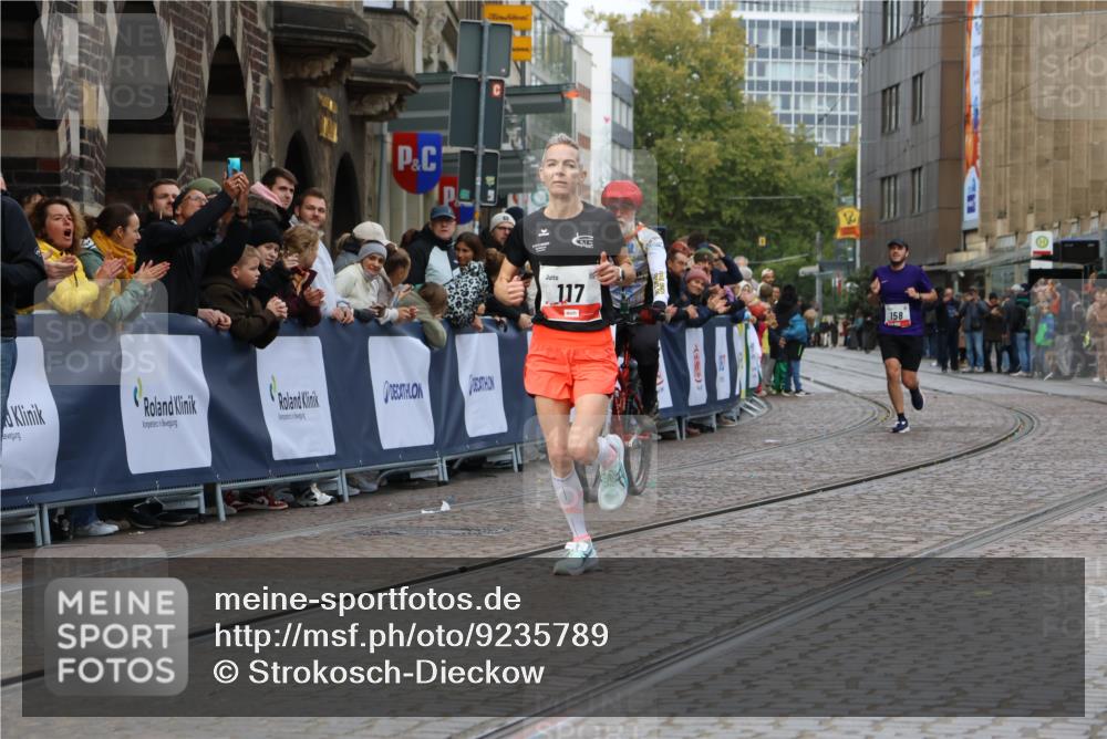 05.10.2025 - 20. swb-Marathon Bremen Strokosch-Dieckow http://msf.ph/oto/9235789 05.10.2025 12:38:50 Ziel 117, 158 meine-sportfotos.de