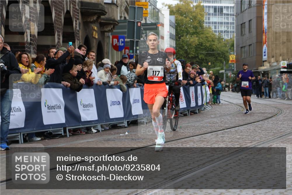 05.10.2025 - 20. swb-Marathon Bremen Strokosch-Dieckow http://msf.ph/oto/9235804 05.10.2025 12:38:50 Ziel 117, 158 meine-sportfotos.de