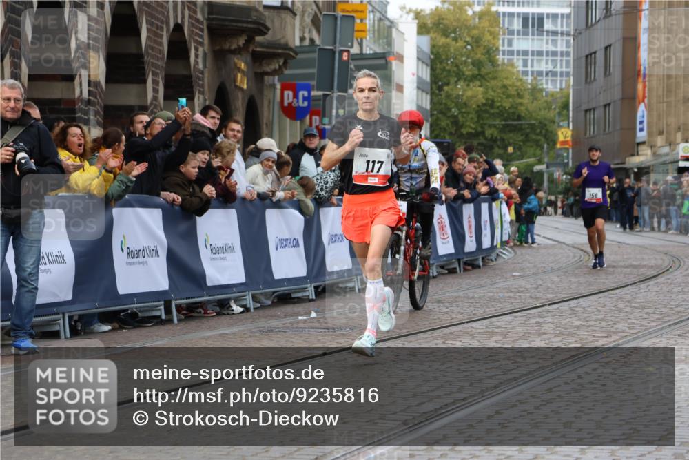 05.10.2025 - 20. swb-Marathon Bremen Strokosch-Dieckow http://msf.ph/oto/9235816 05.10.2025 12:38:50 Ziel 117, 158 meine-sportfotos.de