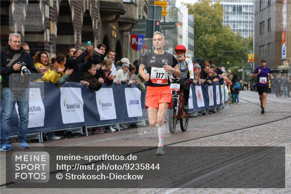 05.10.2025 - 20. swb-Marathon Bremen Strokosch-Dieckow http://msf.ph/oto/9235844 05.10.2025 12:38:51 Ziel 117, 158 meine-sportfotos.de