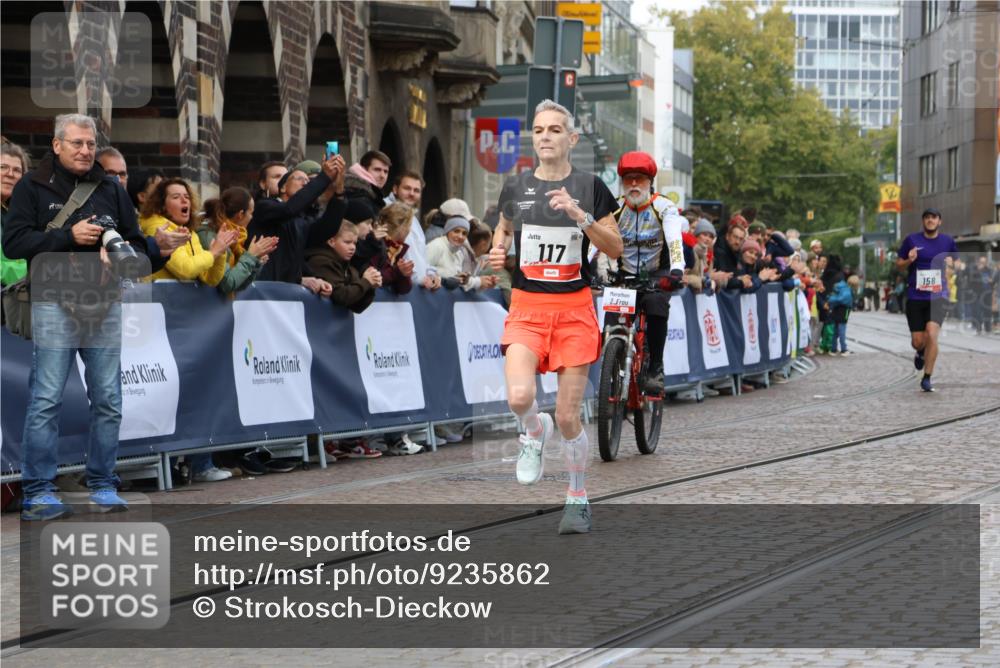 05.10.2025 - 20. swb-Marathon Bremen Strokosch-Dieckow http://msf.ph/oto/9235862 05.10.2025 12:38:51 Ziel 117, 158 meine-sportfotos.de