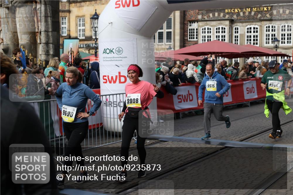 05.10.2025 - 20. swb-Marathon Bremen Yannick Fuchs http://msf.ph/oto/9235873 05.10.2025 11:05:27 Ziel 9440, 9515, 9690, 9908, 9944, 10255, 10343, 10990, 11106, 11501, 11540, 11650, 11707 meine-sportfotos.de