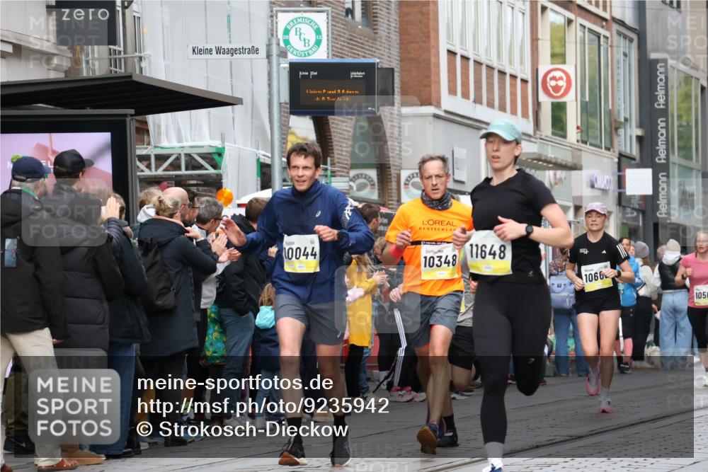 05.10.2025 - 20. swb-Marathon Bremen Strokosch-Dieckow http://msf.ph/oto/9235942 05.10.2025 10:44:00 Ziel 9361, 9919, 10044, 10348, 10505, 10649, 10666, 10816, 11645, 11648, 11659, 9361, 9919, 10044, 10348, 10505, 10649, 10666, 10816, 11645, 11648, 11659 meine-sportfotos.de