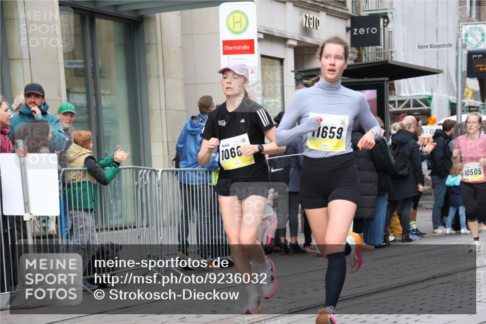 05.10.2025 - 20. swb-Marathon Bremen Strokosch-Dieckow http://msf.ph/oto/9236032 05.10.2025 10:44:06 Ziel 9361, 9897, 10044, 10505, 10666, 10816, 11659, 11666, 9361, 9897, 10044, 10505, 10666, 10816, 11659, 11666 meine-sportfotos.de
