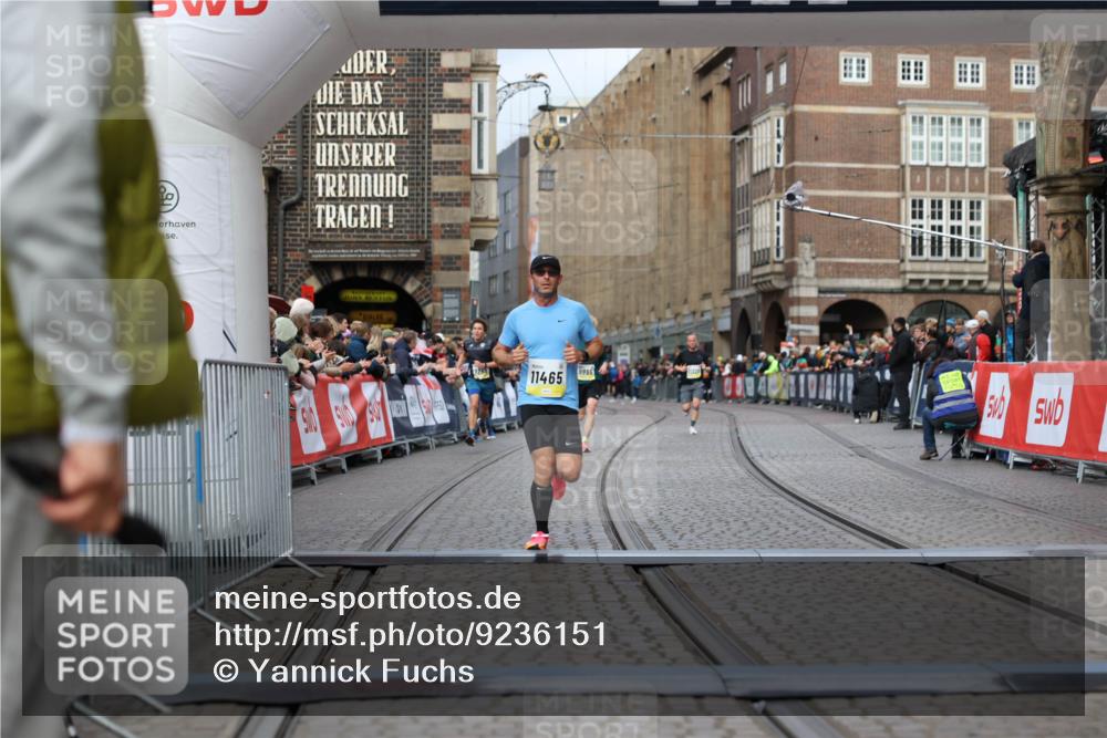05.10.2025 - 20. swb-Marathon Bremen Yannick Fuchs http://msf.ph/oto/9236151 05.10.2025 10:38:04 Ziel 9755, 11465 meine-sportfotos.de