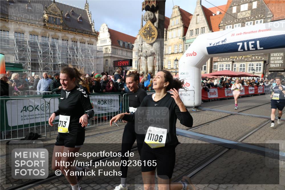 05.10.2025 - 20. swb-Marathon Bremen Yannick Fuchs http://msf.ph/oto/9236165 05.10.2025 11:05:33 Ziel 9515, 9713, 9944, 10158, 10289, 10511, 10828, 11064, 11106 meine-sportfotos.de