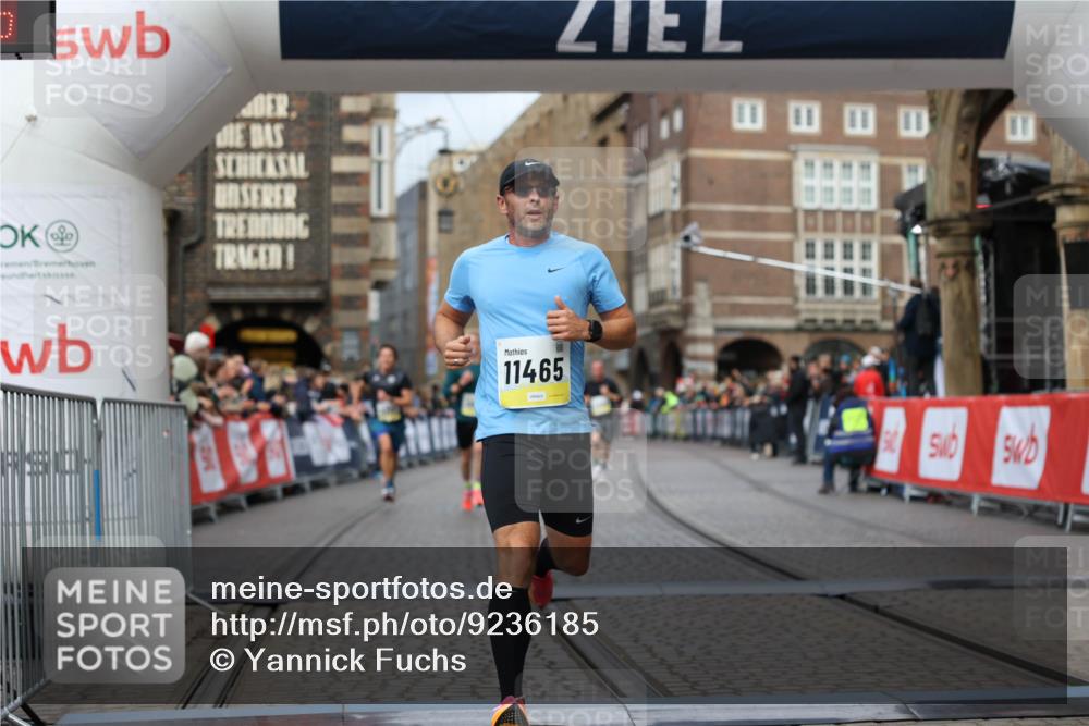 05.10.2025 - 20. swb-Marathon Bremen Yannick Fuchs http://msf.ph/oto/9236185 05.10.2025 10:38:05 Ziel 9755, 11465 meine-sportfotos.de