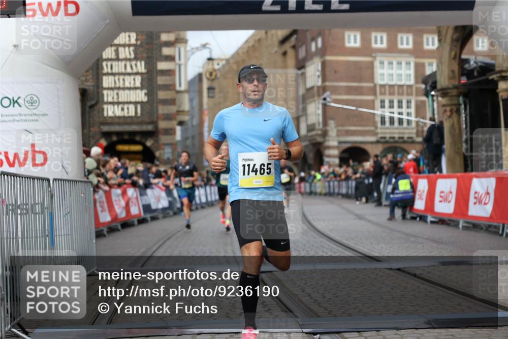 05.10.2025 - 20. swb-Marathon Bremen Yannick Fuchs http://msf.ph/oto/9236190 05.10.2025 10:38:05 Ziel 9755, 11465 meine-sportfotos.de