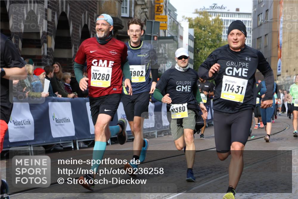 05.10.2025 - 20. swb-Marathon Bremen Strokosch-Dieckow http://msf.ph/oto/9236258 05.10.2025 10:55:26 Ziel 9722, 9856, 9902, 10111, 10256, 10260, 10262, 10745, 11025, 11197, 11380, 11431 meine-sportfotos.de