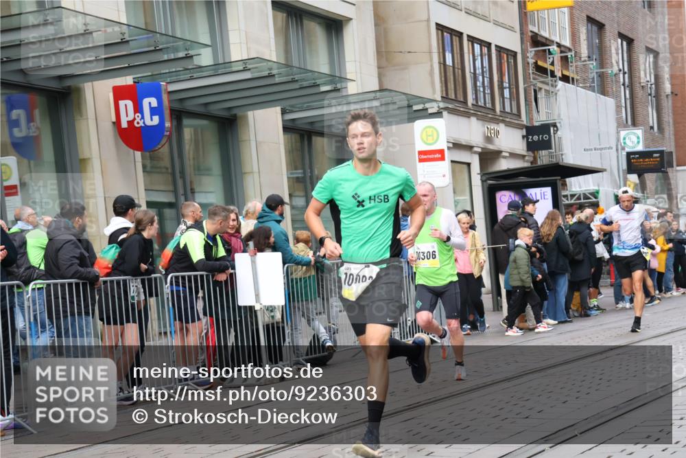 05.10.2025 - 20. swb-Marathon Bremen Strokosch-Dieckow http://msf.ph/oto/9236303 05.10.2025 10:44:28 Ziel 9590, 9678, 9878, 9897, 10092, 10306, 10554, 10568, 10633, 10851, 11666, 11714, 9590, 9678, 9878, 9897, 10092, 10306, 10554, 10568, 10633, 10851, 11666, 11714 meine-sportfotos.de