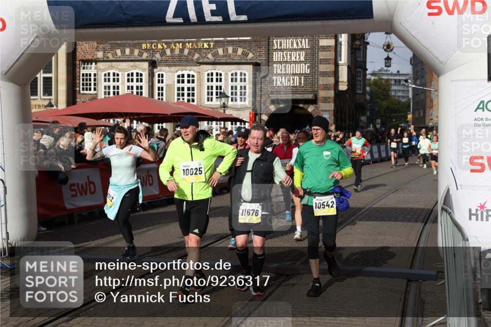 05.10.2025 - 20. swb-Marathon Bremen Yannick Fuchs http://msf.ph/oto/9236317 05.10.2025 11:05:38 Ziel 7654, 9210, 9419, 9713, 9752, 10025, 10158, 10289, 10426, 10437, 10511, 10542, 10828, 11064, 11164, 11676 meine-sportfotos.de