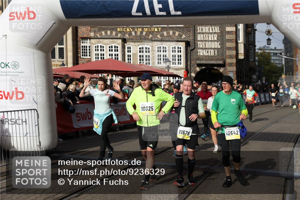 05.10.2025 - 20. swb-Marathon Bremen Yannick Fuchs http://msf.ph/oto/9236329 05.10.2025 11:05:39 Ziel 7654, 9210, 9419, 9752, 10025, 10158, 10289, 10426, 10437, 10511, 10542, 11064, 11164, 11676, 11681 meine-sportfotos.de