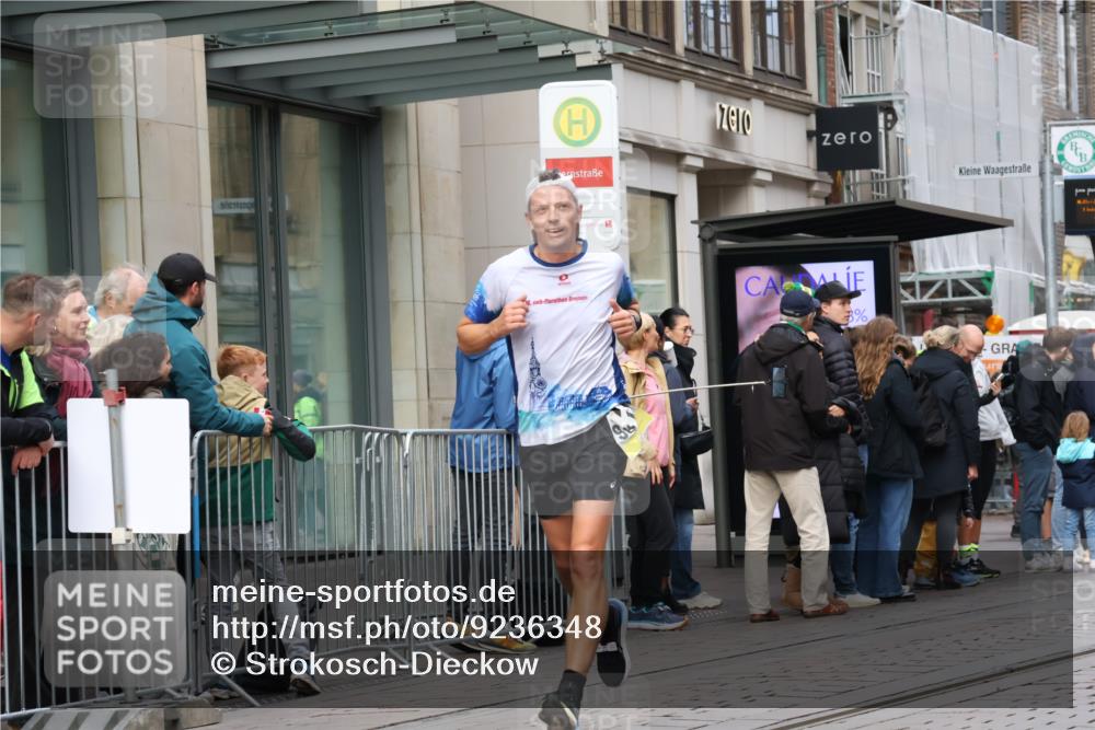 05.10.2025 - 20. swb-Marathon Bremen Strokosch-Dieckow http://msf.ph/oto/9236348 05.10.2025 10:44:30 Ziel 9202, 9590, 9678, 9878, 10092, 10306, 10554, 10568, 10633, 10851, 11362, 11666, 11714, 9202, 9590, 9678, 9878, 10092, 10306, 10554, 10568, 10633, 10851, 11362, 11666, 11714 meine-sportfotos.de