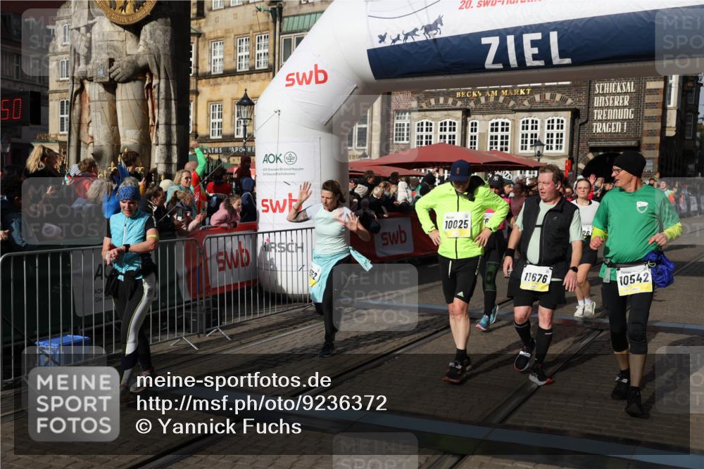 05.10.2025 - 20. swb-Marathon Bremen Yannick Fuchs http://msf.ph/oto/9236372 05.10.2025 11:05:39 Ziel 7654, 9210, 9419, 9752, 10025, 10158, 10289, 10426, 10437, 10511, 10542, 11064, 11164, 11676, 11681 meine-sportfotos.de