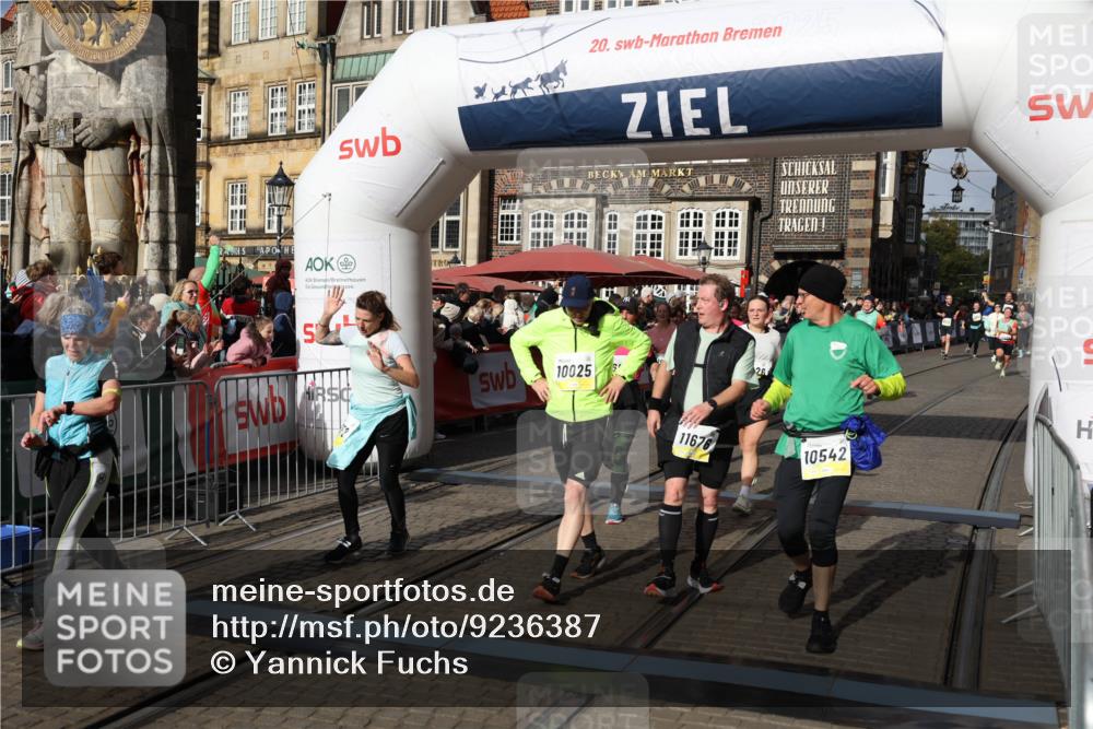 05.10.2025 - 20. swb-Marathon Bremen Yannick Fuchs http://msf.ph/oto/9236387 05.10.2025 11:05:40 Ziel 7654, 9210, 9419, 9752, 10025, 10158, 10289, 10426, 10437, 10511, 10542, 11064, 11164, 11676, 11681 meine-sportfotos.de