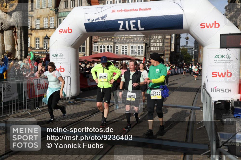 05.10.2025 - 20. swb-Marathon Bremen Yannick Fuchs http://msf.ph/oto/9236403 05.10.2025 11:05:40 Ziel 7654, 9210, 9419, 9752, 10025, 10158, 10289, 10426, 10437, 10511, 10542, 11064, 11164, 11676, 11681 meine-sportfotos.de