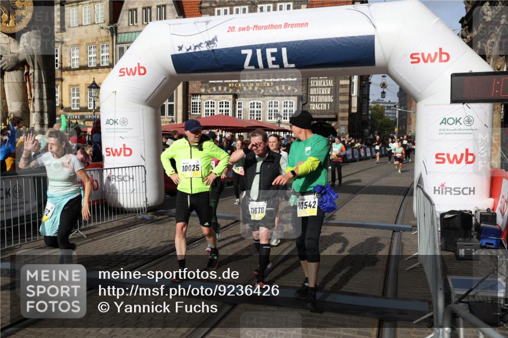 05.10.2025 - 20. swb-Marathon Bremen Yannick Fuchs http://msf.ph/oto/9236426 05.10.2025 11:05:40 Ziel 7654, 9210, 9419, 9752, 10025, 10158, 10289, 10426, 10437, 10511, 10542, 11064, 11164, 11676, 11681 meine-sportfotos.de